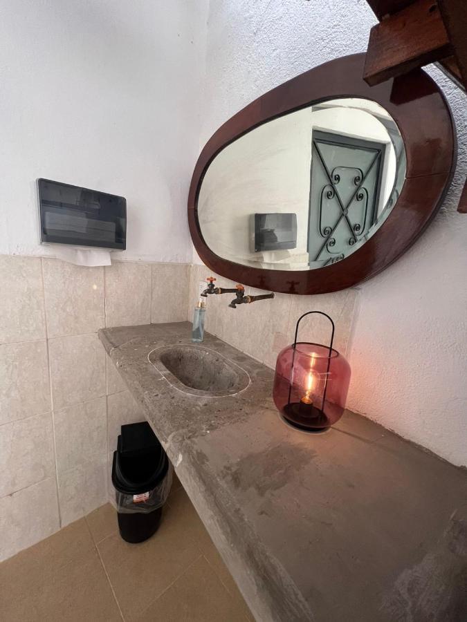 Hostal Luna 49 Queretaro Ngoại thất bức ảnh
